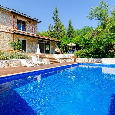 Stone Clad La Maison P